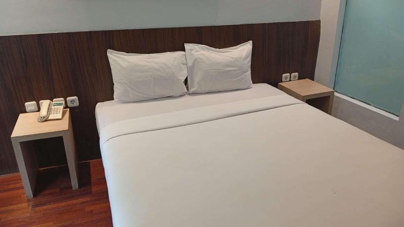 Kyriad Arra Hotel Cepu - Oda