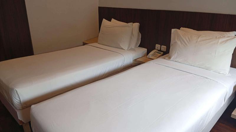 Kyriad Arra Hotel Cepu - Oda