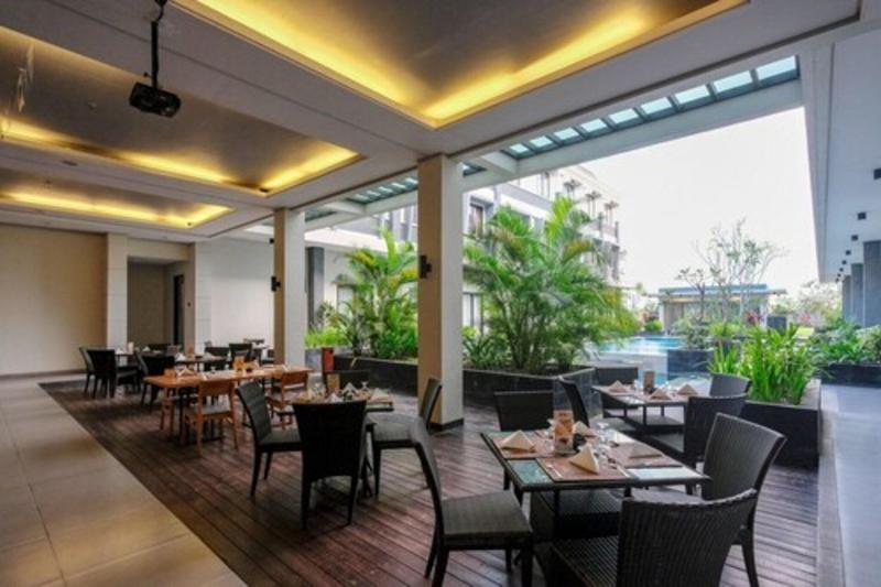 ILLIRA Lite Hotel Lombok - Restoran