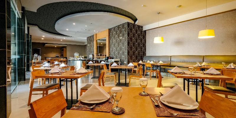 ILLIRA Lite Hotel Lombok - Restoran