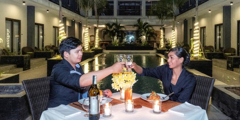 ILLIRA Lite Hotel Lombok - Restoran