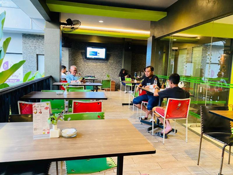 Hotel Candi Indah - Akpol Semarang - Teras