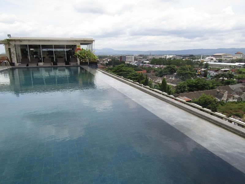 Student Park Hotel Apartment Yogyakarta - Oda