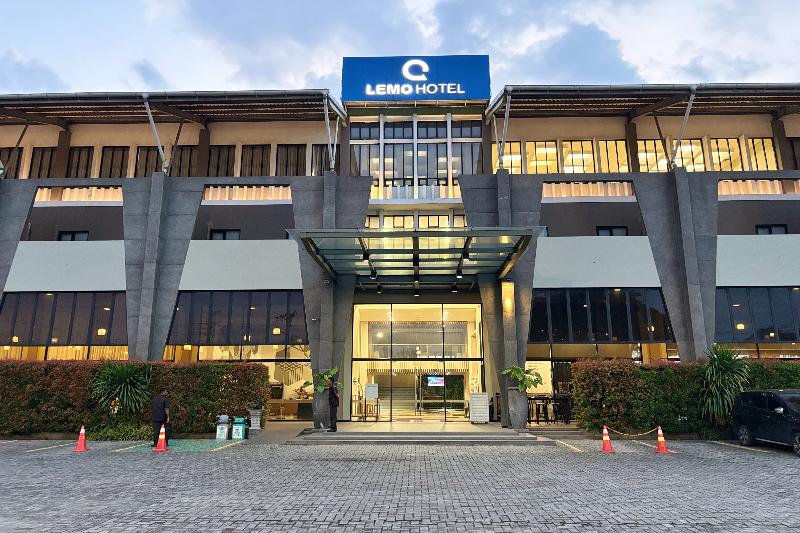 Lemo Hotel Serpong By Zuzu - Genel