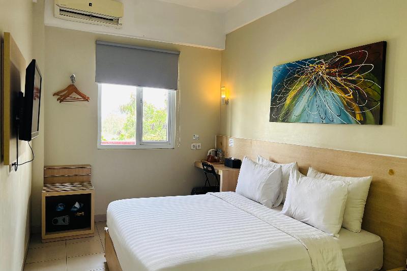 Lemo Hotel Serpong By Zuzu - Oda