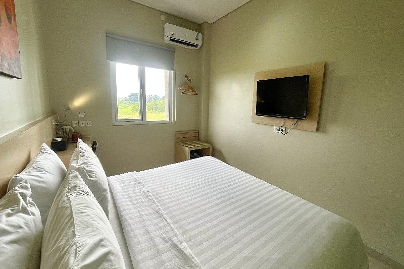Lemo Hotel Serpong By Zuzu - Oda