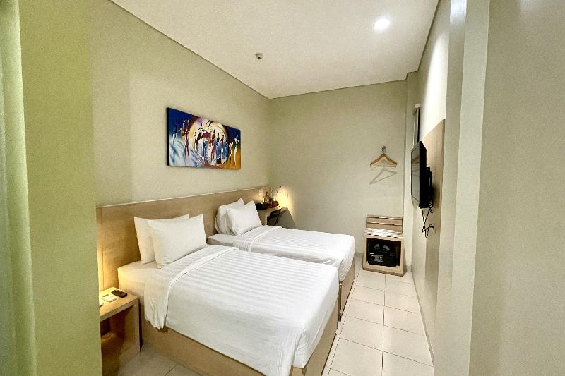 Lemo Hotel Serpong By Zuzu - Oda