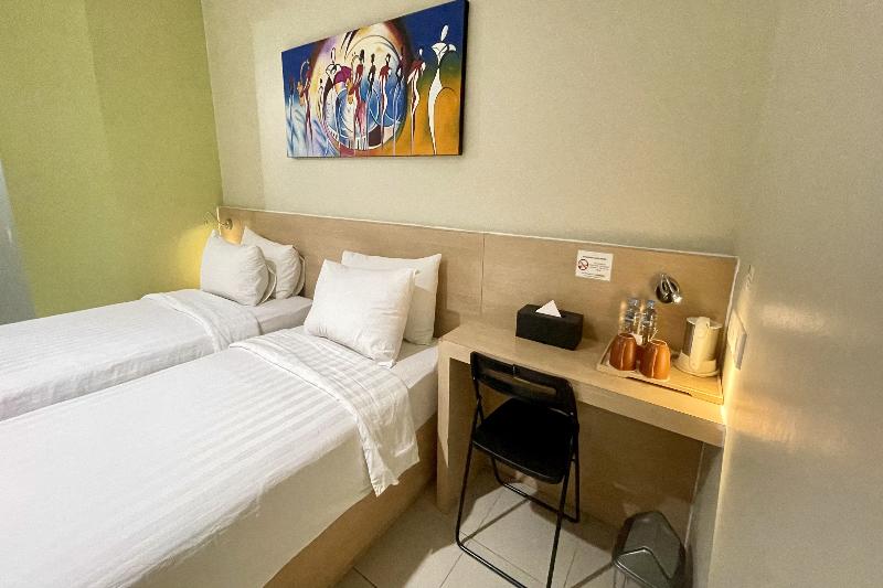 Lemo Hotel Serpong By Zuzu - Oda