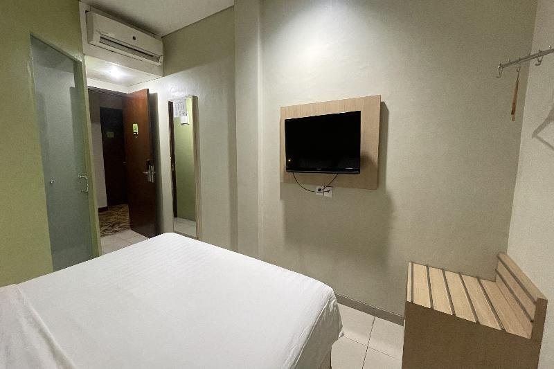 Lemo Hotel Serpong By Zuzu - Oda