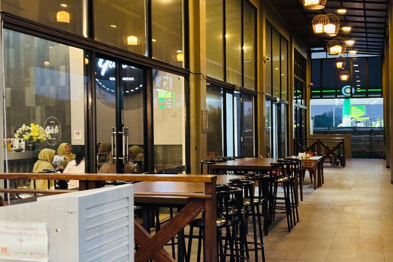 Lemo Hotel Serpong By Zuzu - Restoran