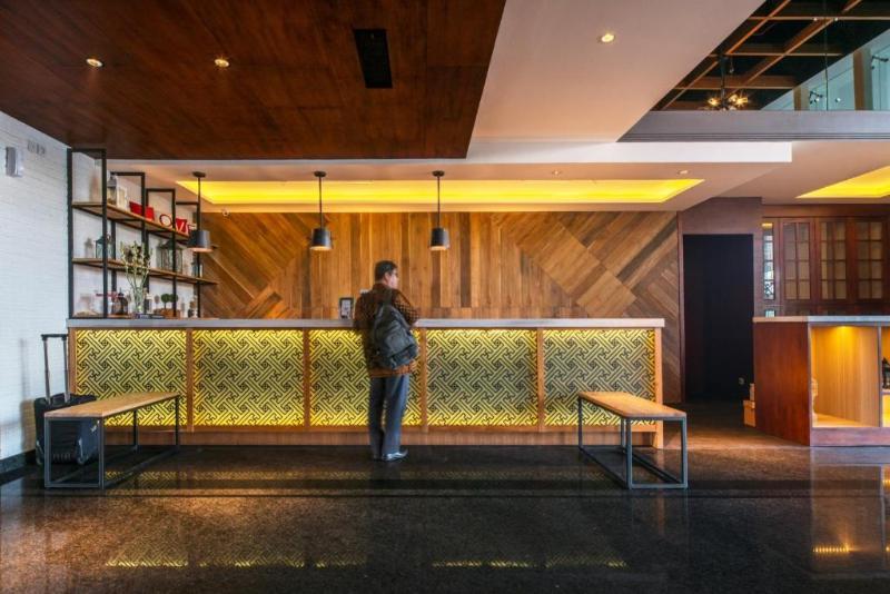 Luminor Hotel Jemursari - Lobi