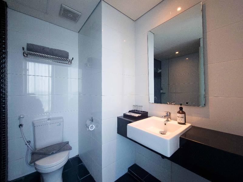 Luminor Hotel Jemursari - Oda