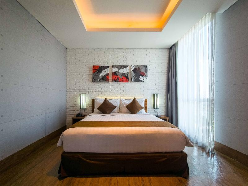 Luminor Hotel Jemursari - Oda