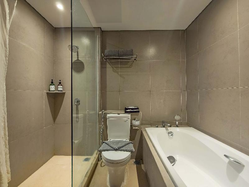 Luminor Hotel Jemursari - Oda