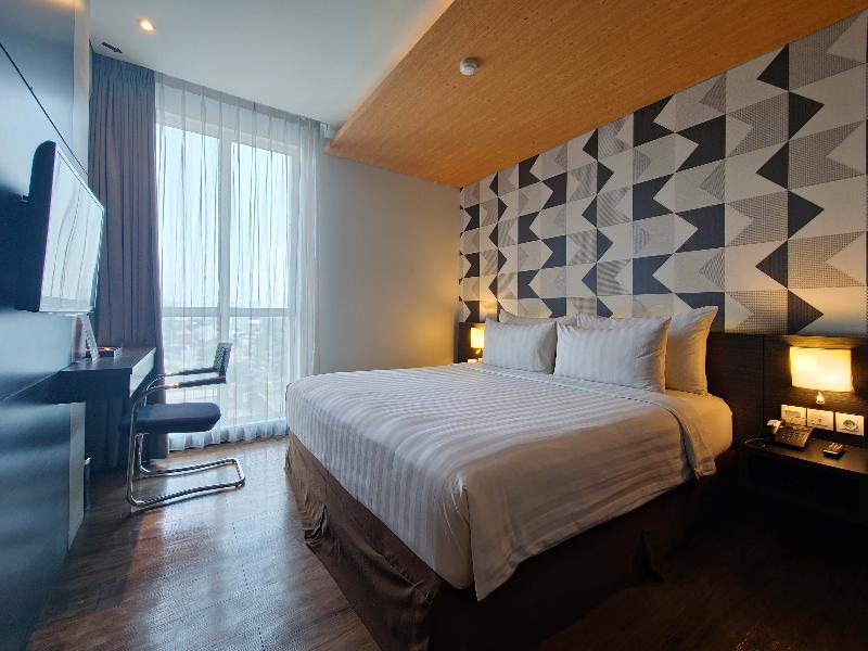 Luminor Hotel Jemursari - Oda