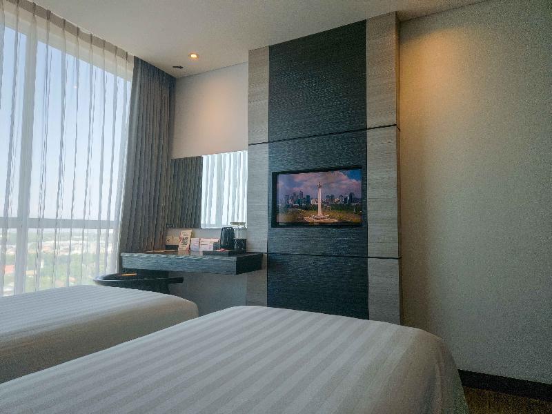 Luminor Hotel Jemursari - Oda