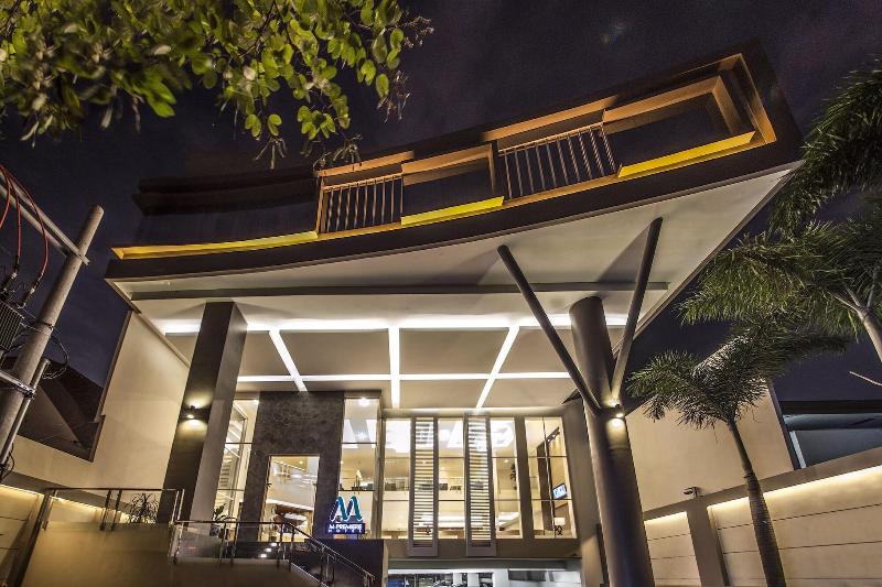 M Premiere Hotel Dago Bandung - Genel