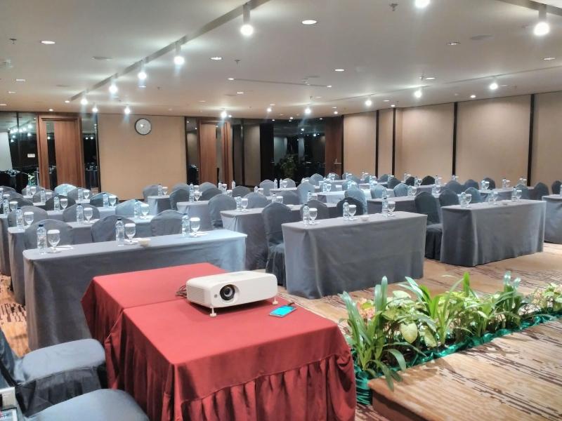 I Hotel Baloi Batam - Toplantı