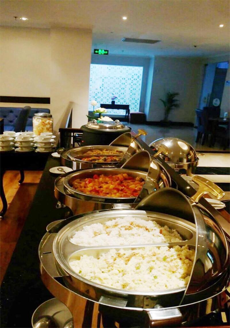 P Hotel Jakarta - Restoran