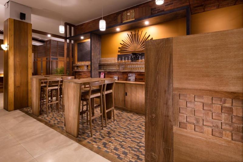 Hemangini Hotel Bandung - Bar