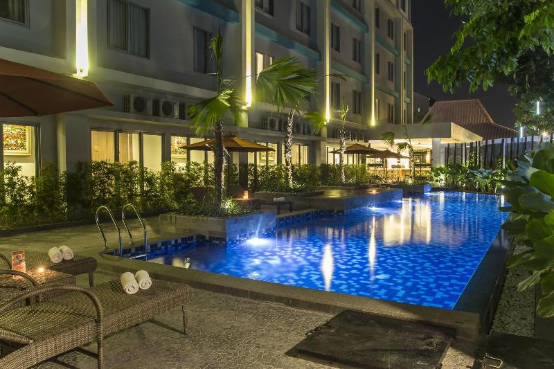 Burza Hotel Yogyakarta - Havuz