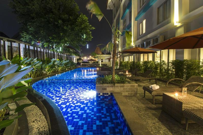 Burza Hotel Yogyakarta - Havuz