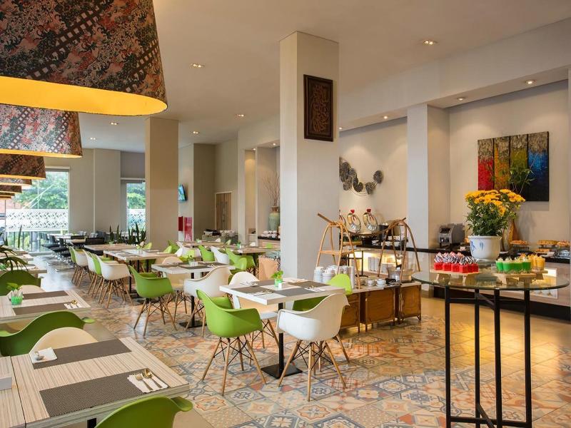 KHAS Surabaya - Restoran