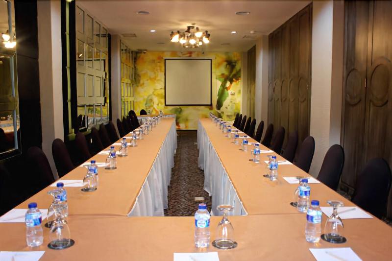 Couleur Hotel Cengkareng - Toplantı