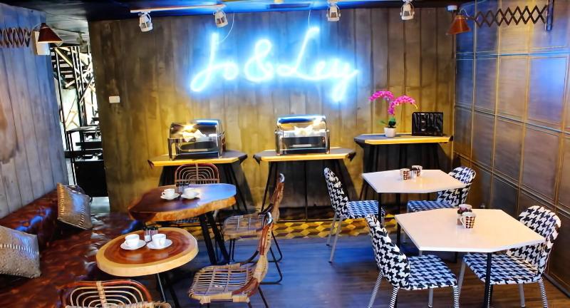 Couleur Hotel Cengkareng - Restoran