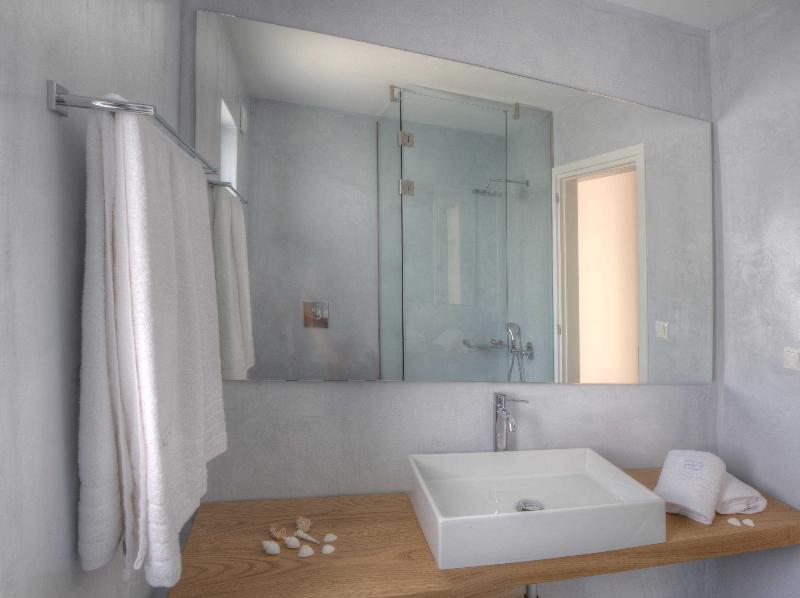 Aethrion Boutique Homes - Oda