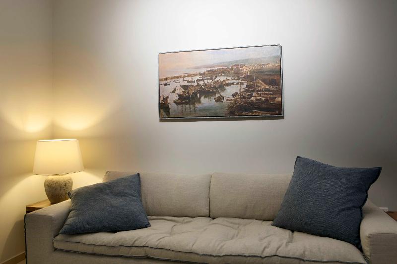 Aethrion Boutique Homes - Oda