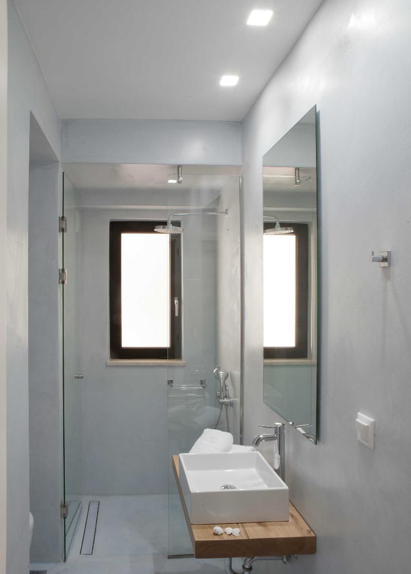 Aethrion Boutique Homes - Oda