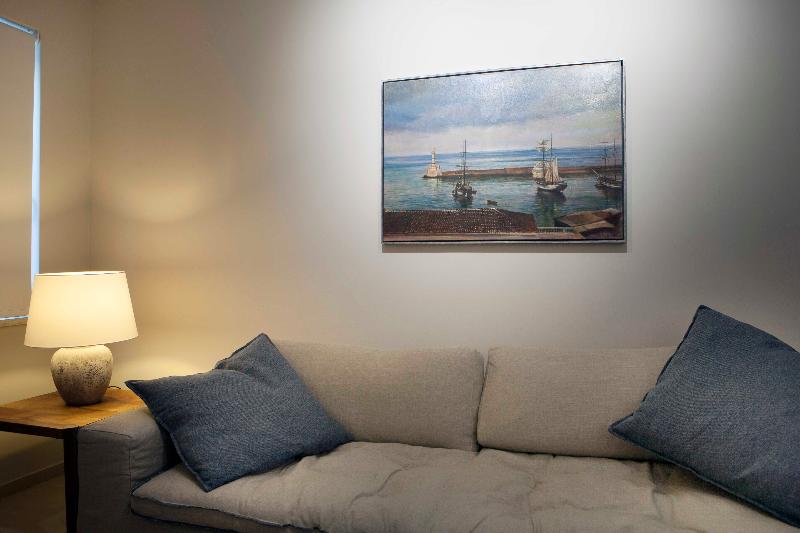 Aethrion Boutique Homes - Oda