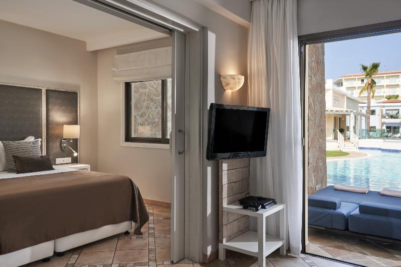 Atlantica Aeneas Resort & Spa - Oda