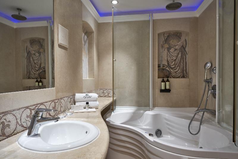Atlantica Aeneas Resort & Spa - Oda