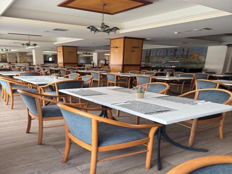 Navarria Blue Hotel - Restoran