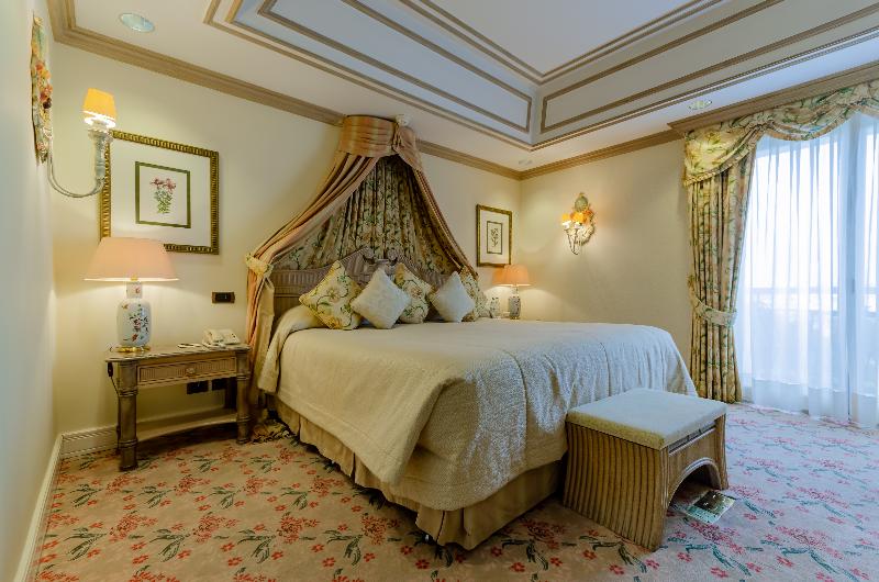 Olissippo Lapa Palace -  The Leading Hotels World - Oda
