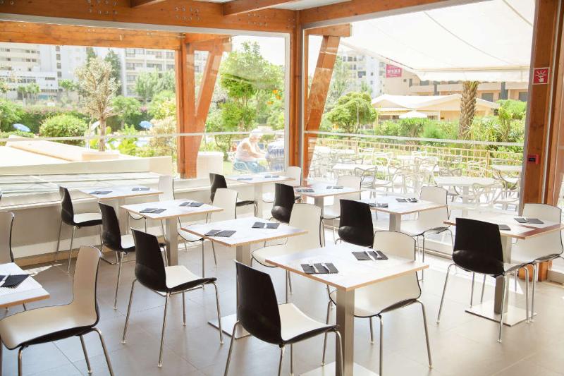 RR Club Amarilis - Restoran