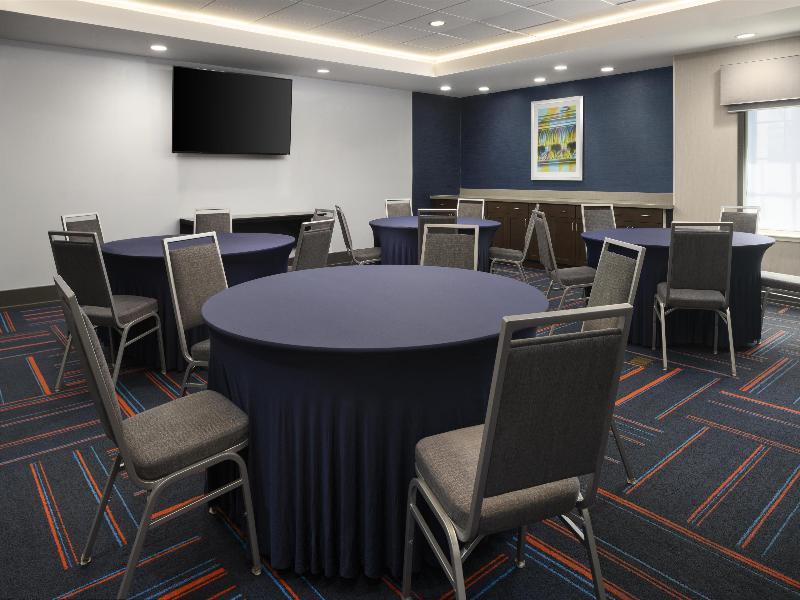 Hampton Inn & Suites Yonkers - Westchester - Genel