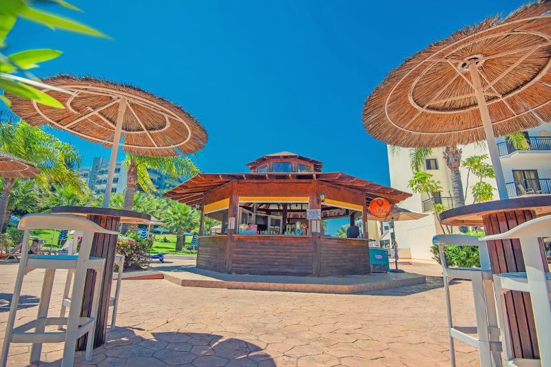 Tsokkos Gardens - Bar