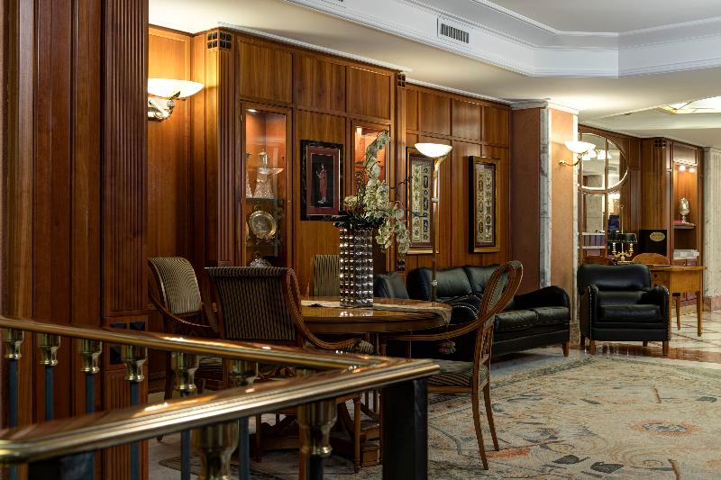 Hotel Capitol - Lobi