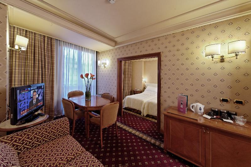 Hotel Capitol - Oda