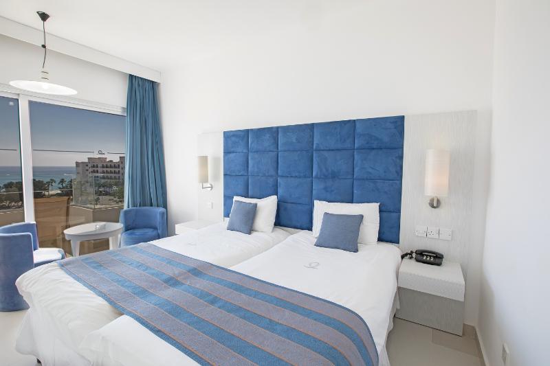 Odessa Beach Hotel - Oda