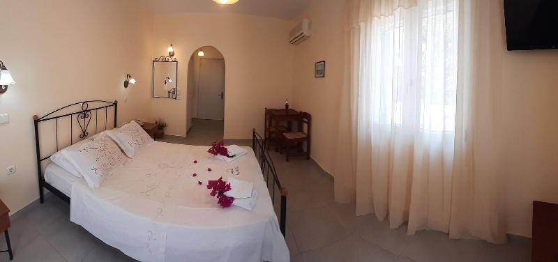 Agia Anna Hotel - Oda