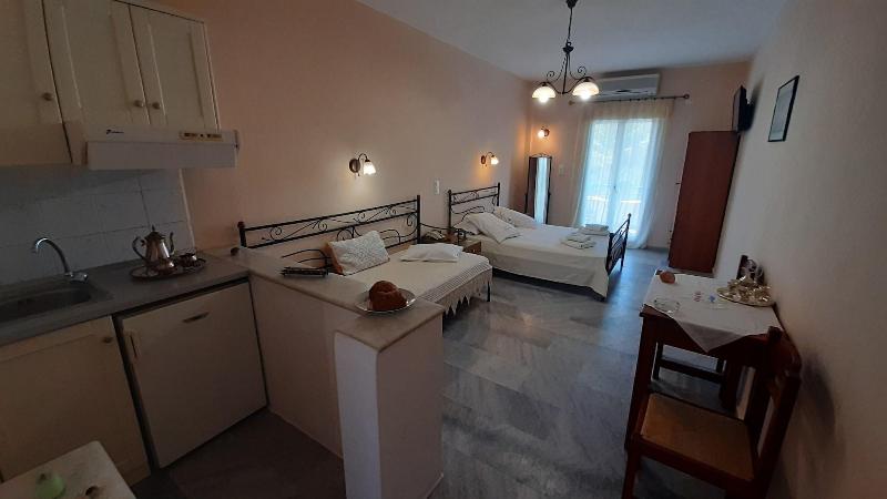 Agia Anna Hotel - Oda