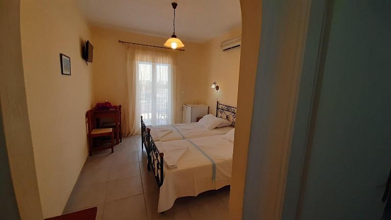 Agia Anna Hotel - Oda