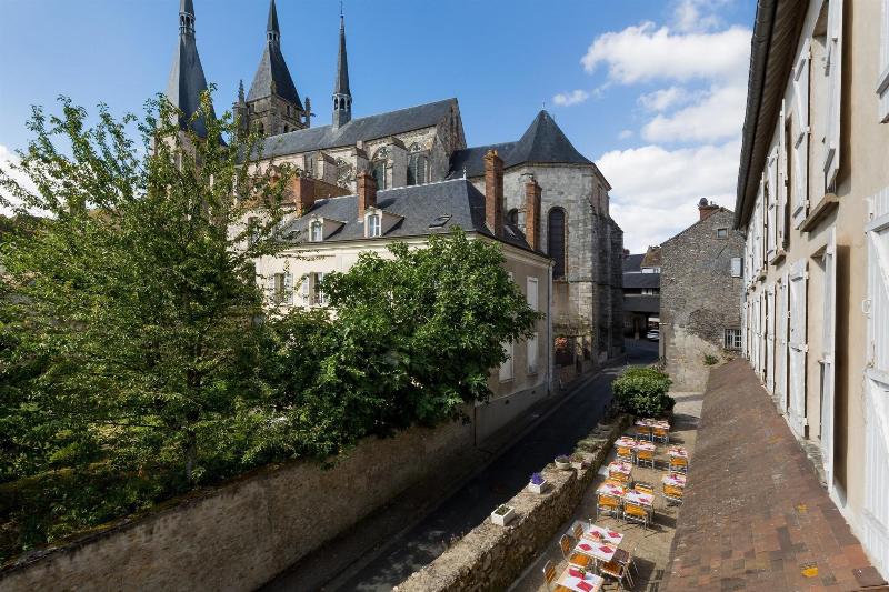 Best Western Blanche De Castille Dourdan - Restoran
