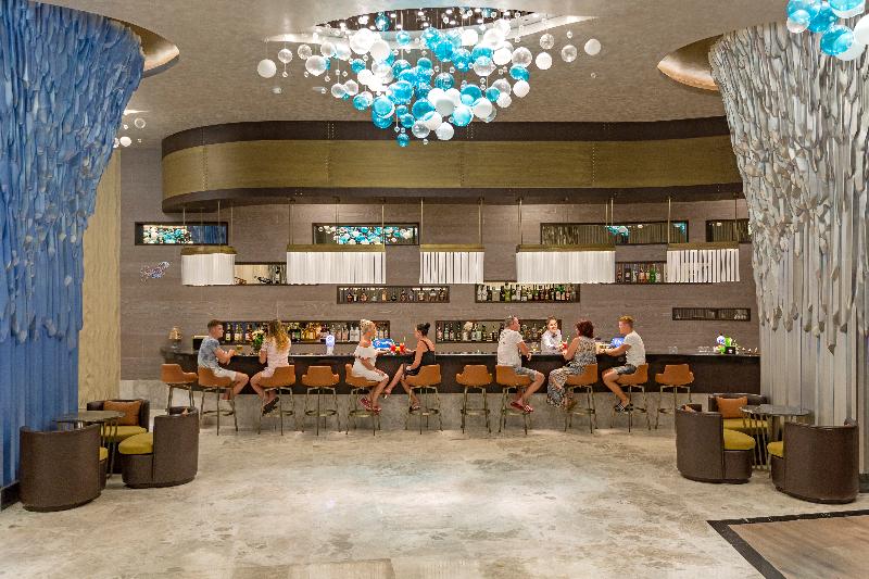 Royal Seginus - Bar