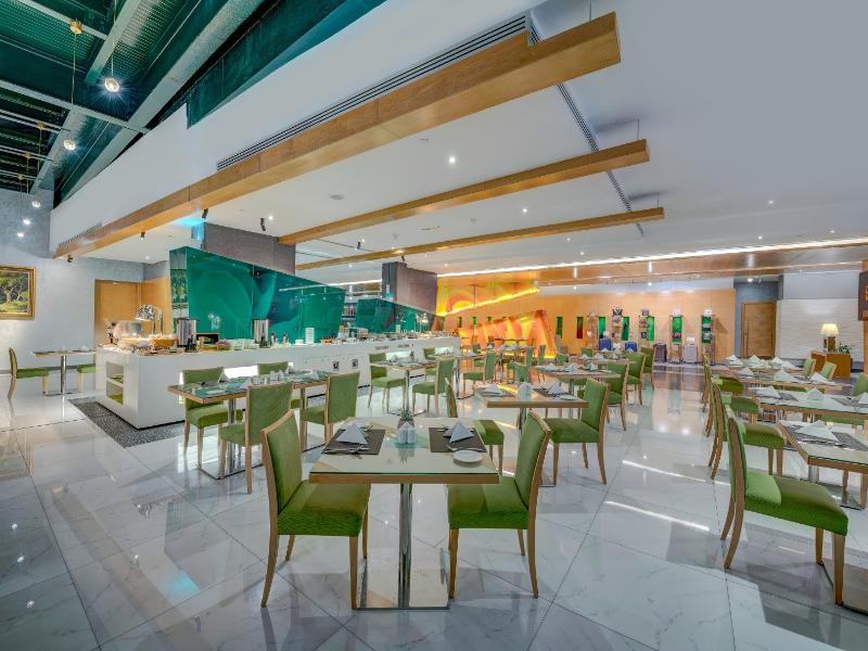 Al Khoory Executive Hotel - Restoran