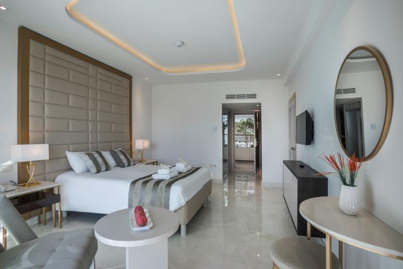 Constantinos The Great Beach Hotel - Oda